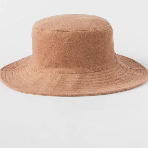 COMBINATION REVERSIBLE TERRYCLOTH BUCKET HAT - CARAMEL - Picture 2 of 3